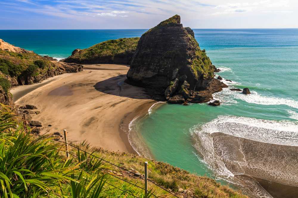 Piha Beach in New Zealand