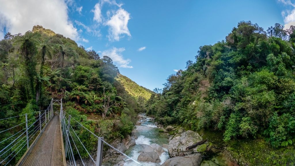 New Zealand in April