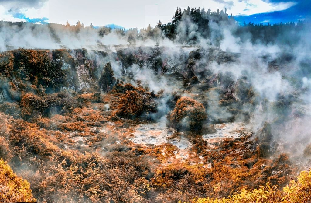 Craters of the Moon in Taupo